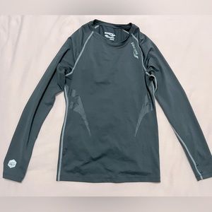 Women’s Saucony long sleeve performance running top, size medium